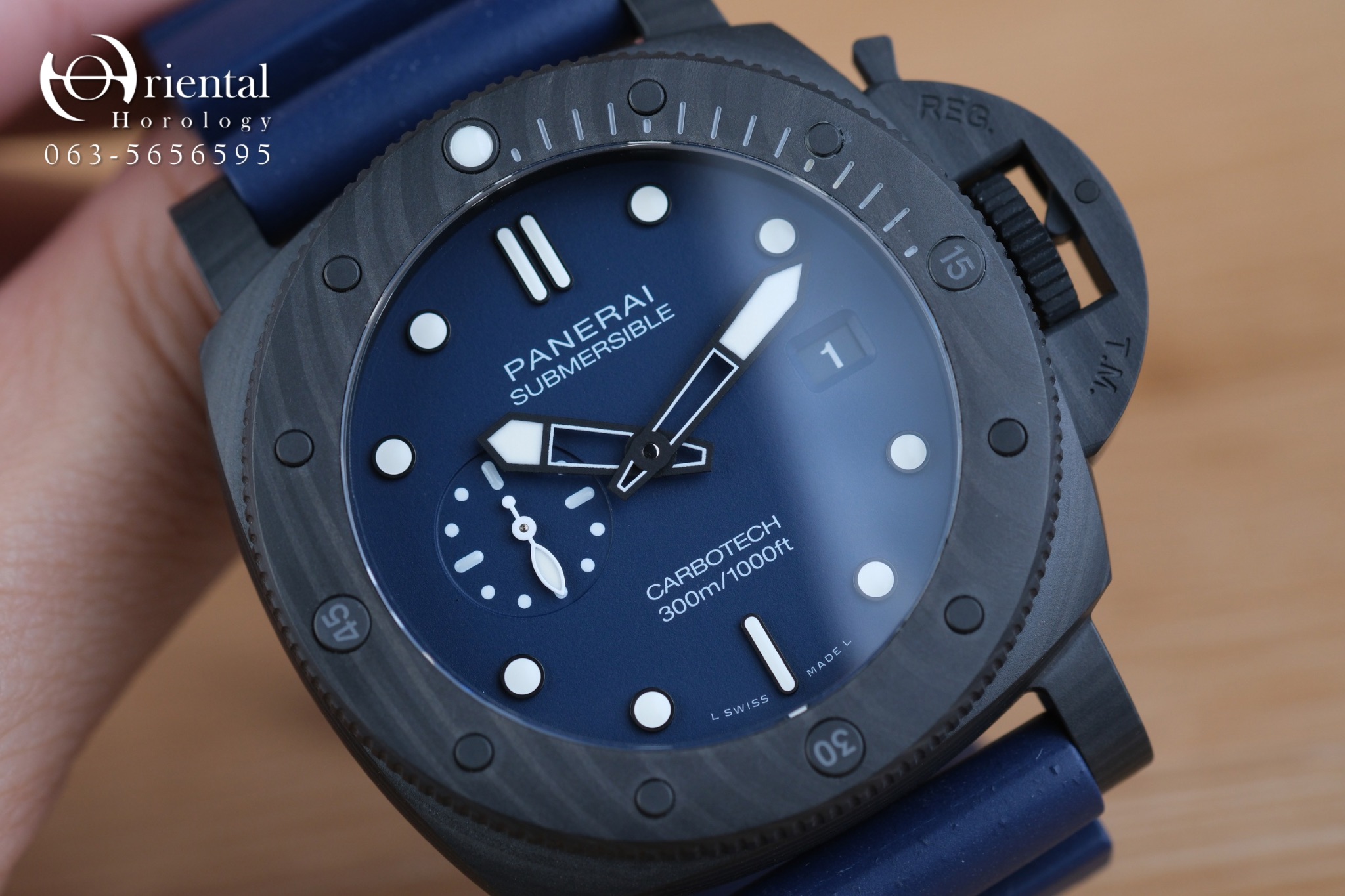 Panerai Submersible QuarantaQuattro Carbotech ‘Blu Abisso’ - Image 2