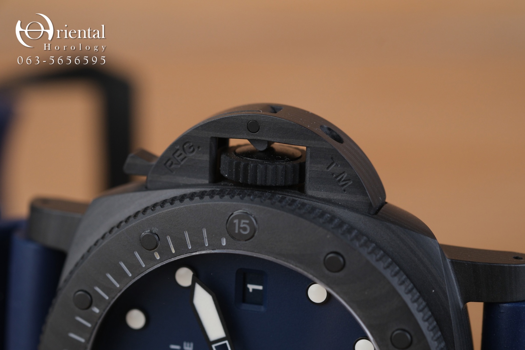 Panerai Submersible QuarantaQuattro Carbotech ‘Blu Abisso’ - Image 3