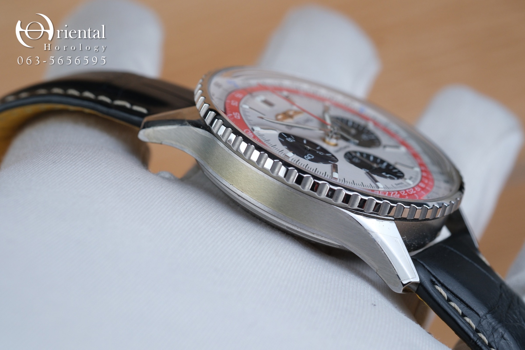 Breitling Navitimer B01 Boeing 747 Edition "Tribute to queen of the skies" - Image 4