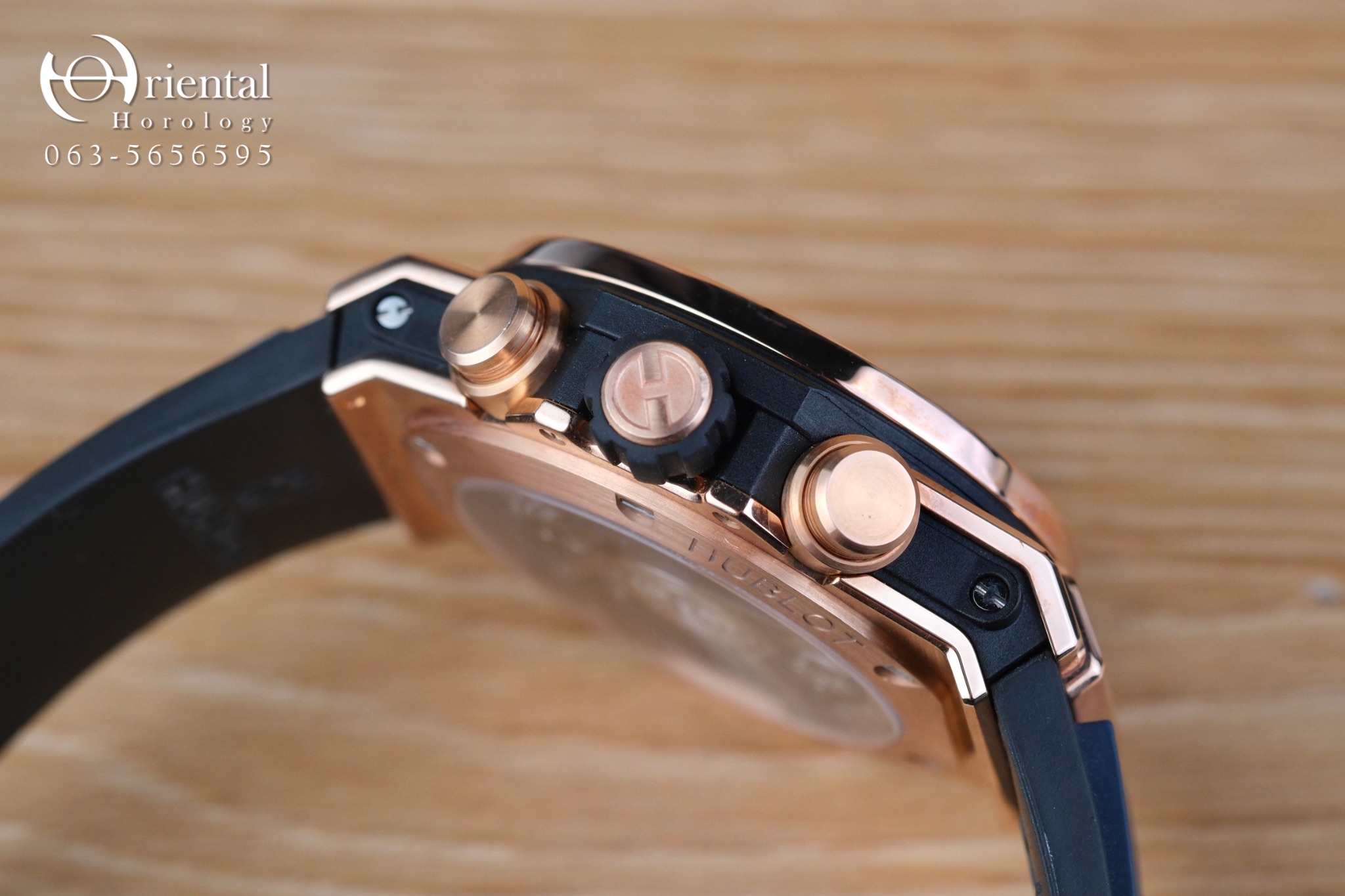 Hublot Big Bang Unico King Gold Blue Dial - Image 5